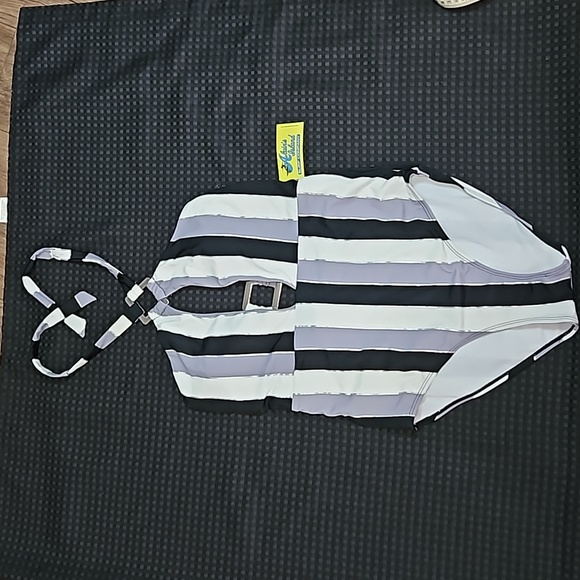 Heat Other - Heat, black, grey, & white,  striped,  one piece,  swimsuit,  size medium